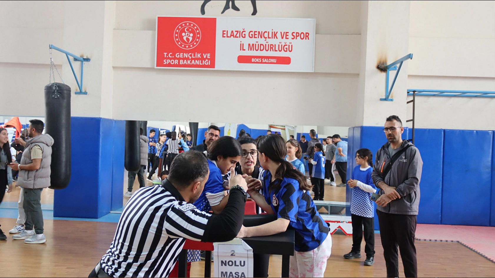Elazığ'da atletizm ve bilek güreşi müsabakaları sona erdi