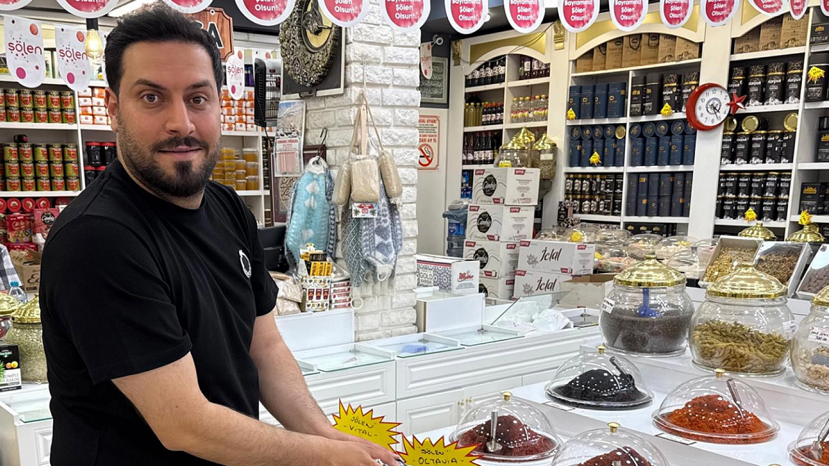 Elazığ'da tezgahlar rengarenk
