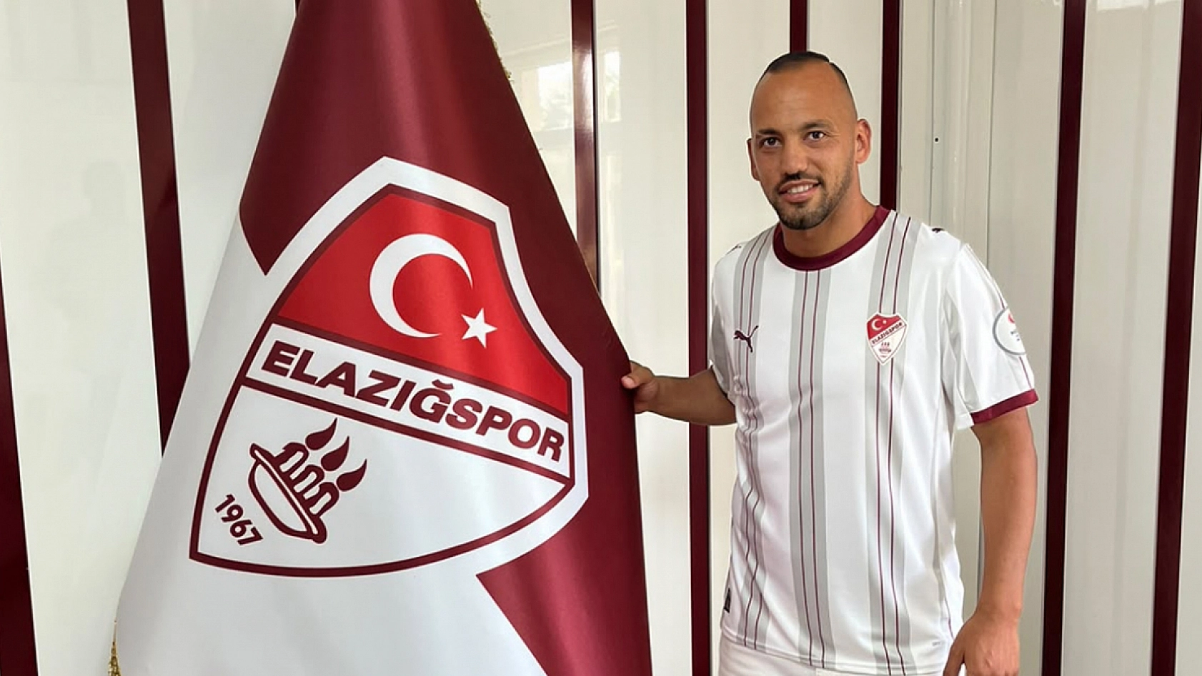 Ahmet Toprak'tan Rüzgâr gibi başlangıç