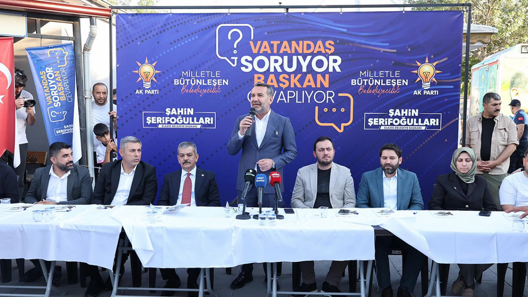 Şerifoğulları: 'Ayrım gözetmeden hizmet götürüyoruz'