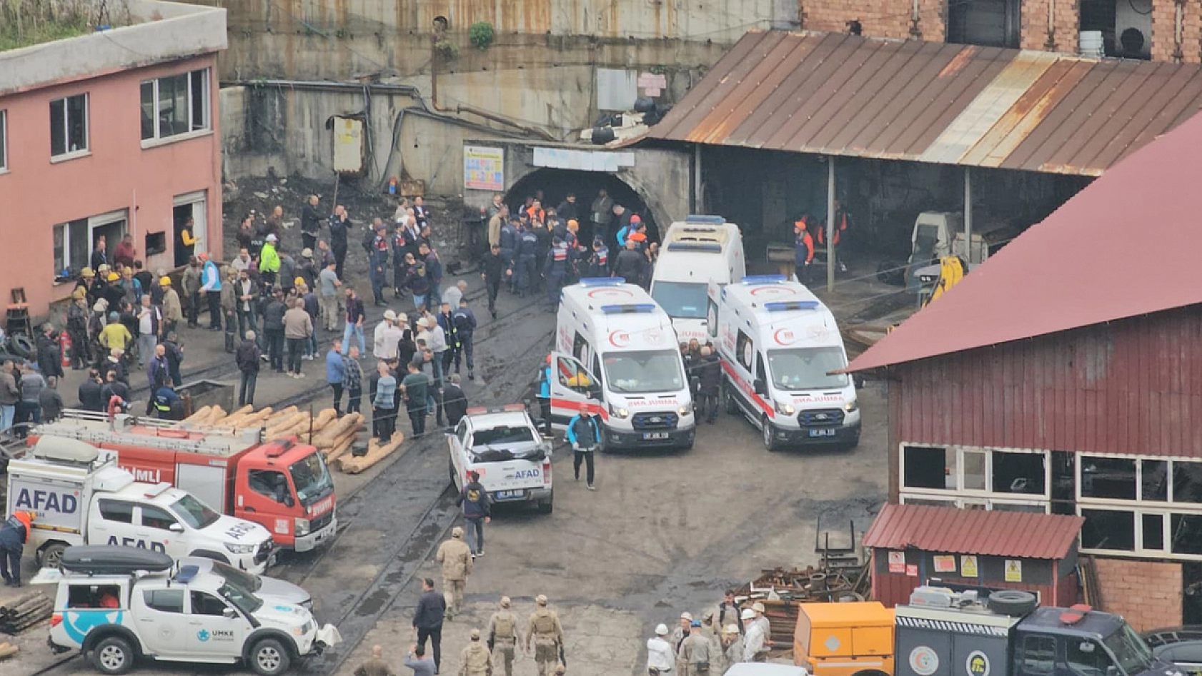 maden ocağında grizu patlaması: 2 ölü, 2'si ağır 5 yaralı