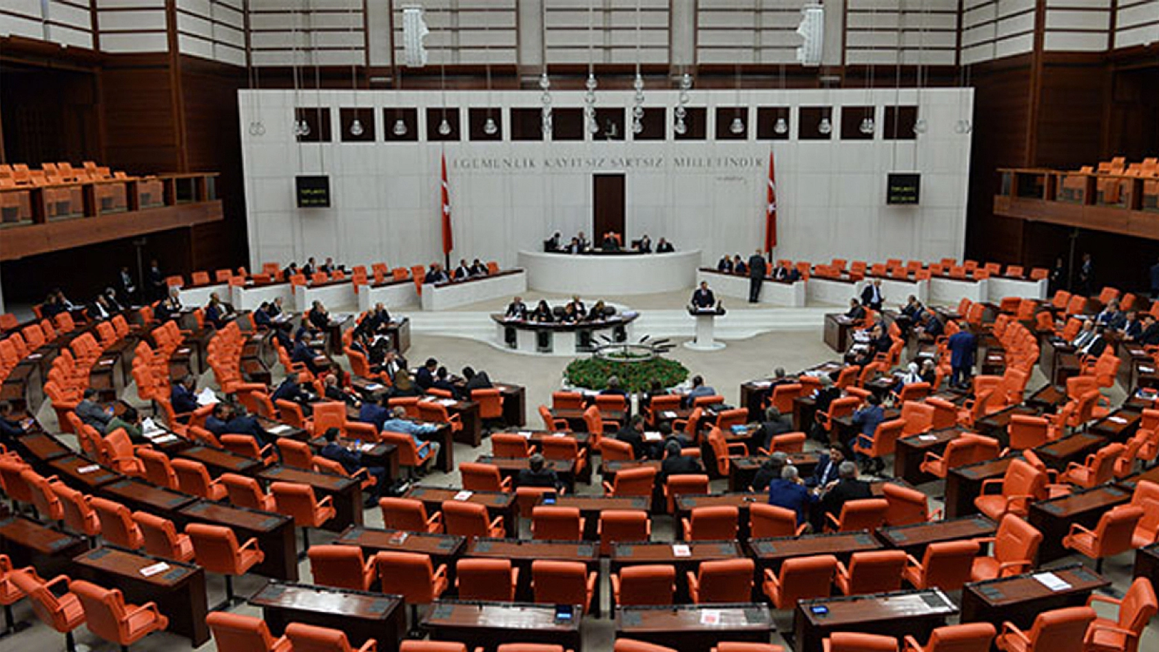 Emekli maaşı, yargı paketi ve af Meclis'te