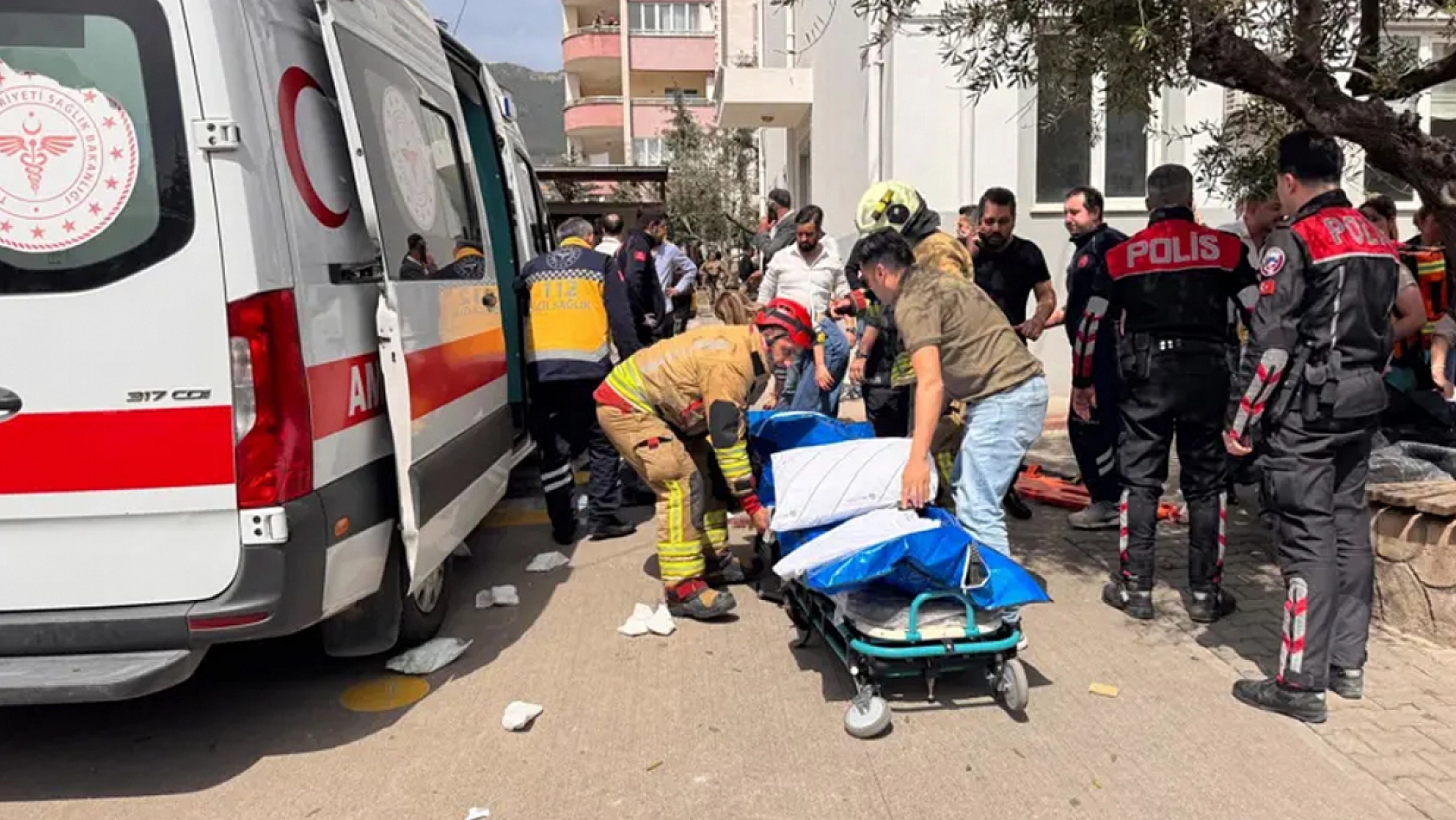 Okul katliamının faturası anne ve babaya kesildi