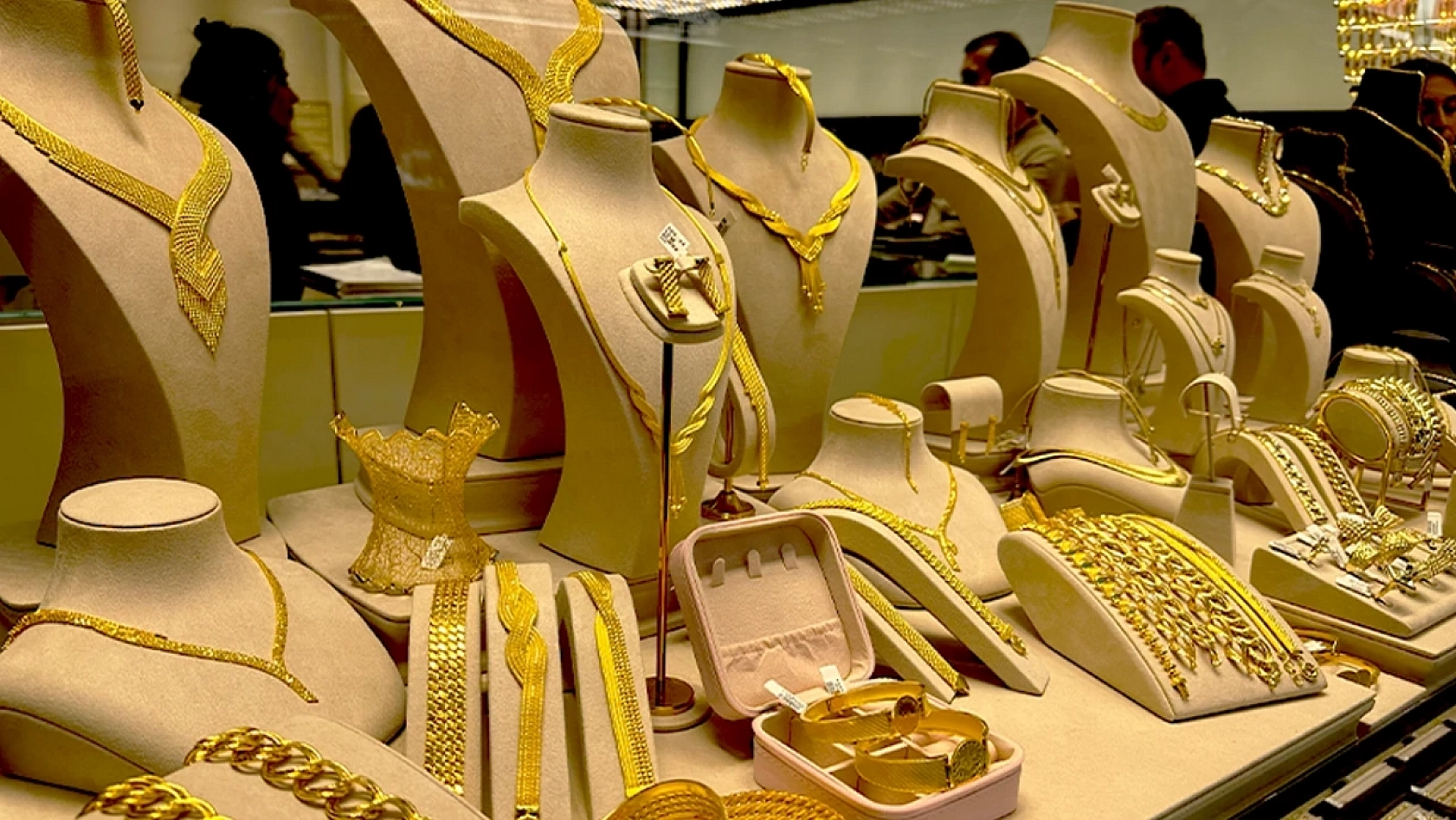 Elazığ'da altın fiyatları ne kadar oldu? Gram altın kaç lira? 20 Aralık 2024 altın kuru fiyatları