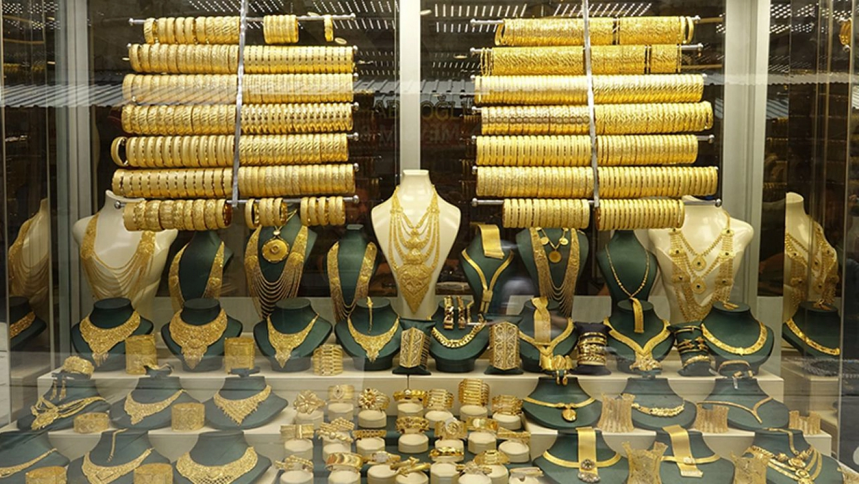 Elazığ'da çeyrek, gram ve yarım altın fiyatları bugün ne kadar? (25.12.2024)