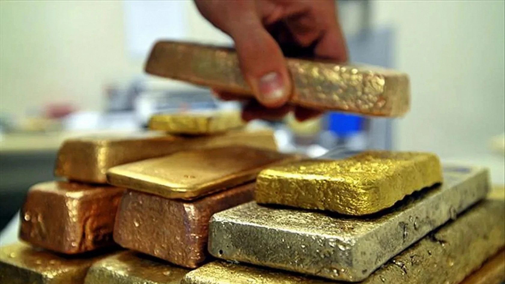 İslam Memiş altın ve gümüş için dalgalanmaya dikkat çekti