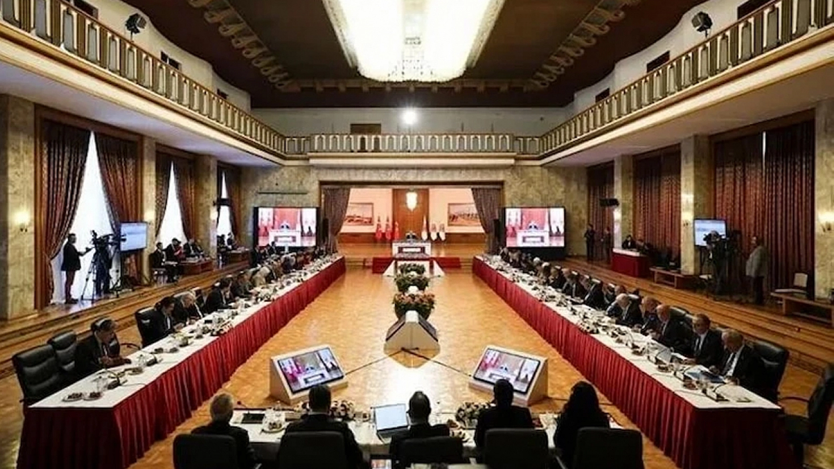 Emekli maaşı, yargı paketi ve af Meclis'te