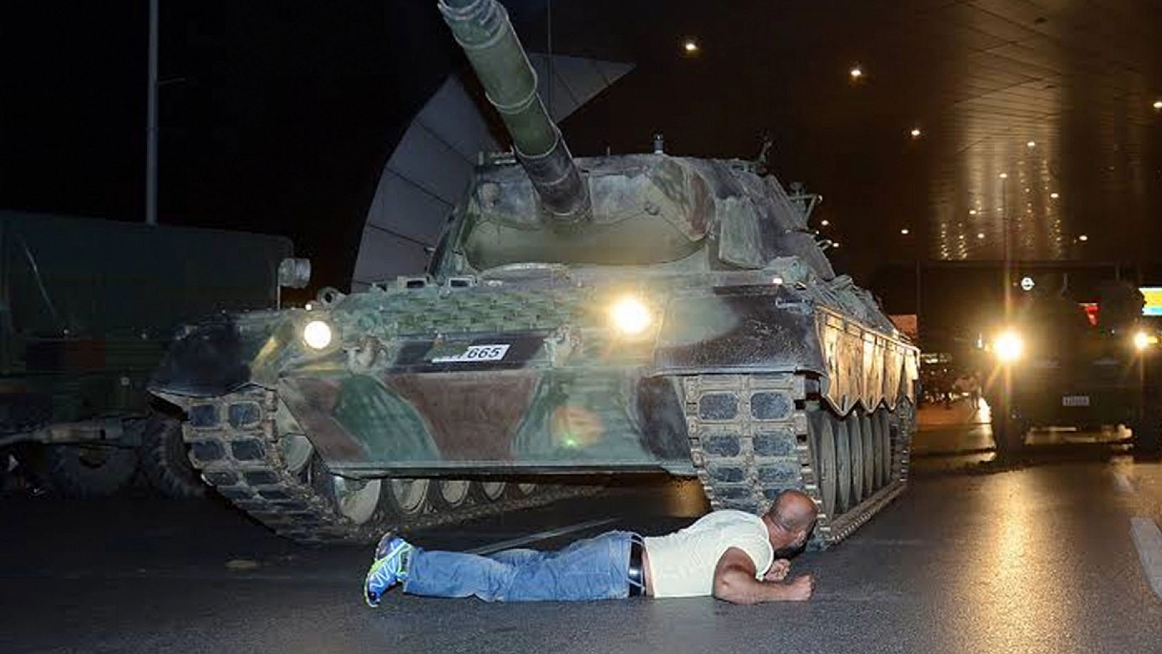 Bakan Gürlek'ten 15 Temmuz operasyonu: 81 ilde 968 gözaltı
