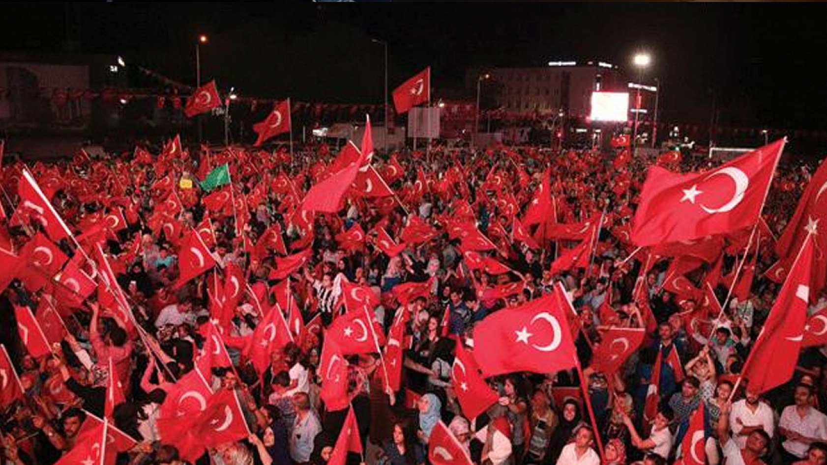 Bakan Gürlek'ten 15 Temmuz operasyonu: 81 ilde 968 gözaltı