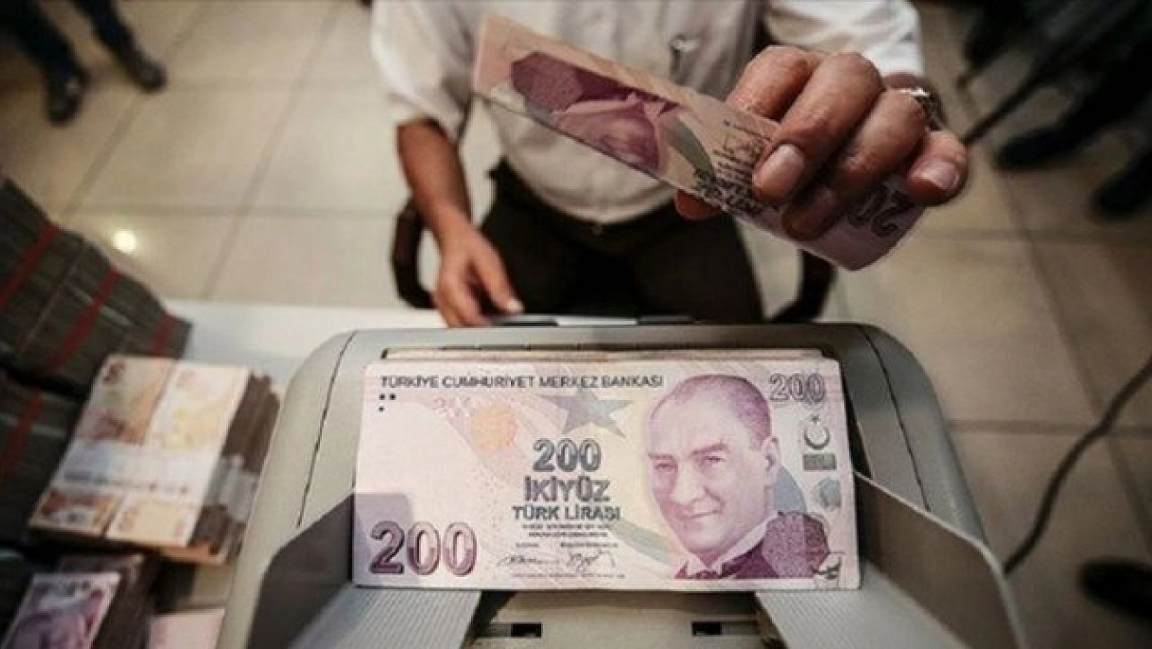 Kredi kartı borcu olan Elazığlılar dikkat! Yeni düzenleme geldi: Yükünüz hafifleyecek