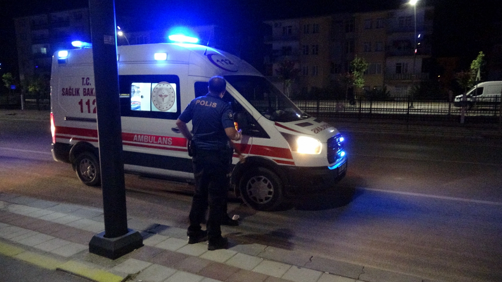 Silahlı kavga kanlı bitti: 2 yaralı