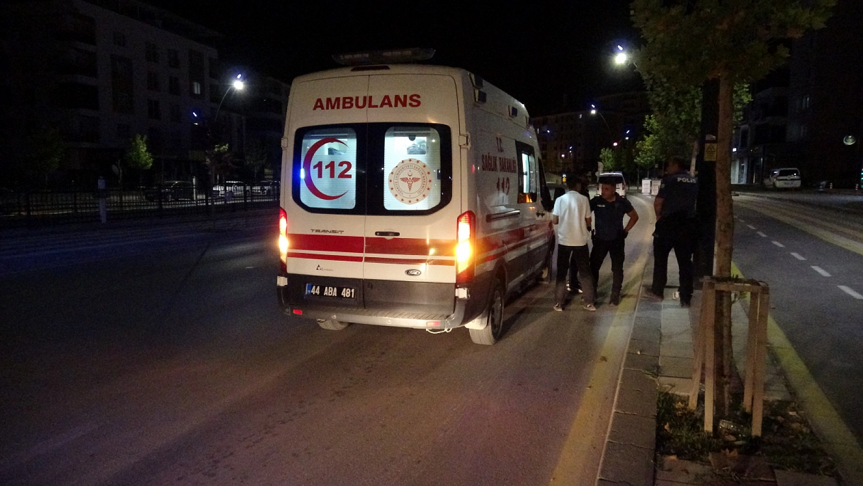 Silahlı kavga kanlı bitti: 2 yaralı
