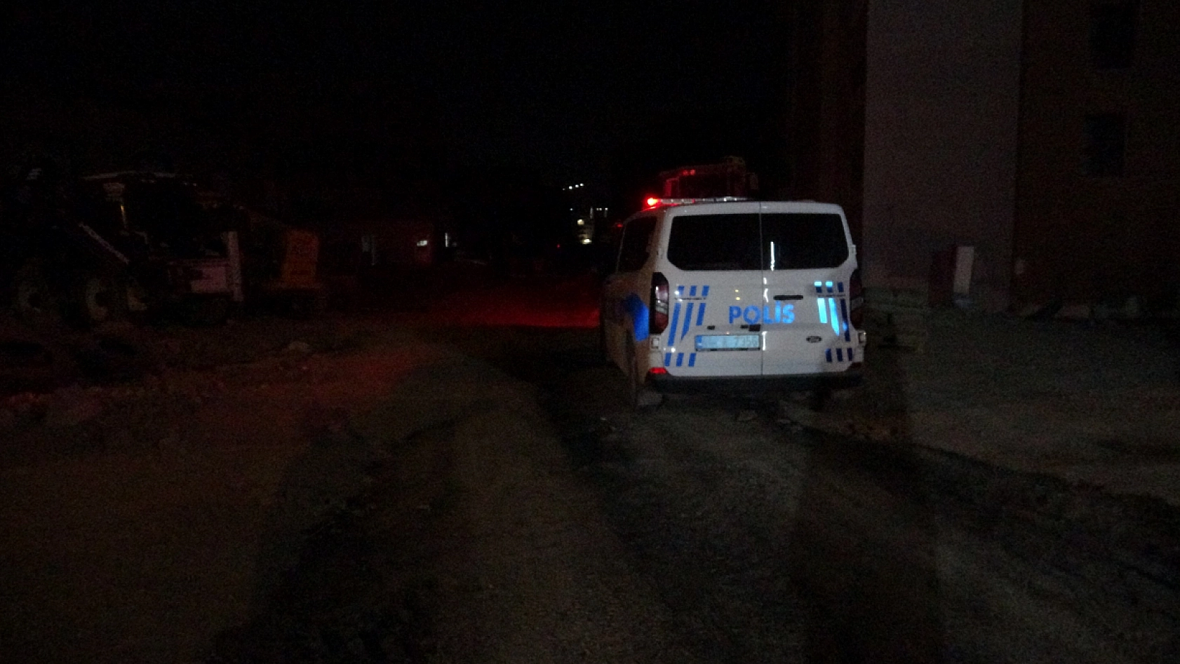 Genç işçi şantiyede ölü bulundu
