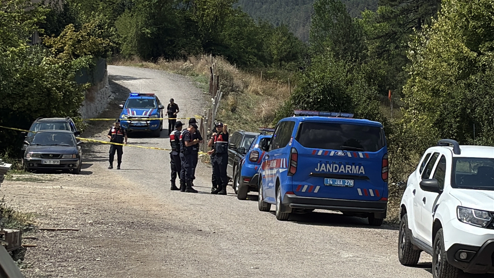 Arazi kavgası kanlı bitti! Baba ve oğlu öldü
