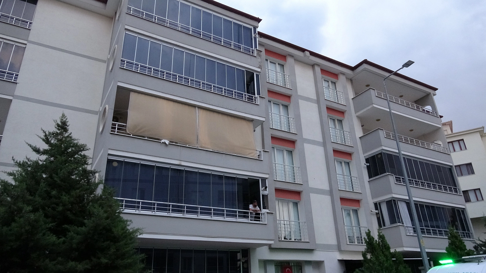 İş adamı evinde ölü bulundu