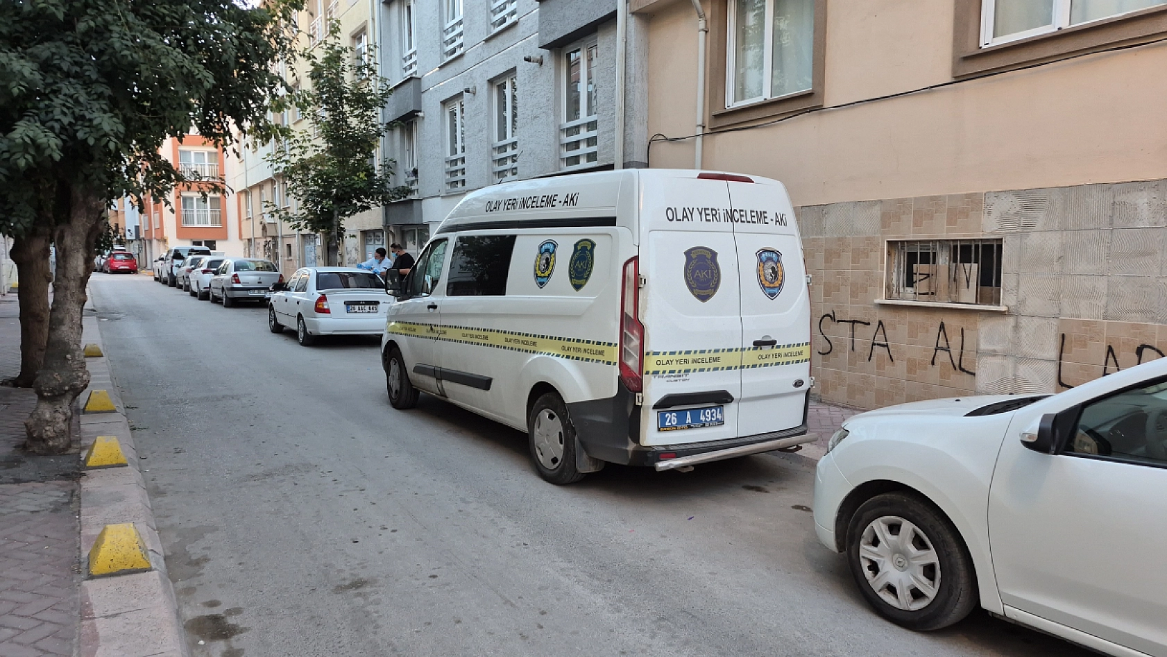 Apartman deposunda şüpheli ölüm