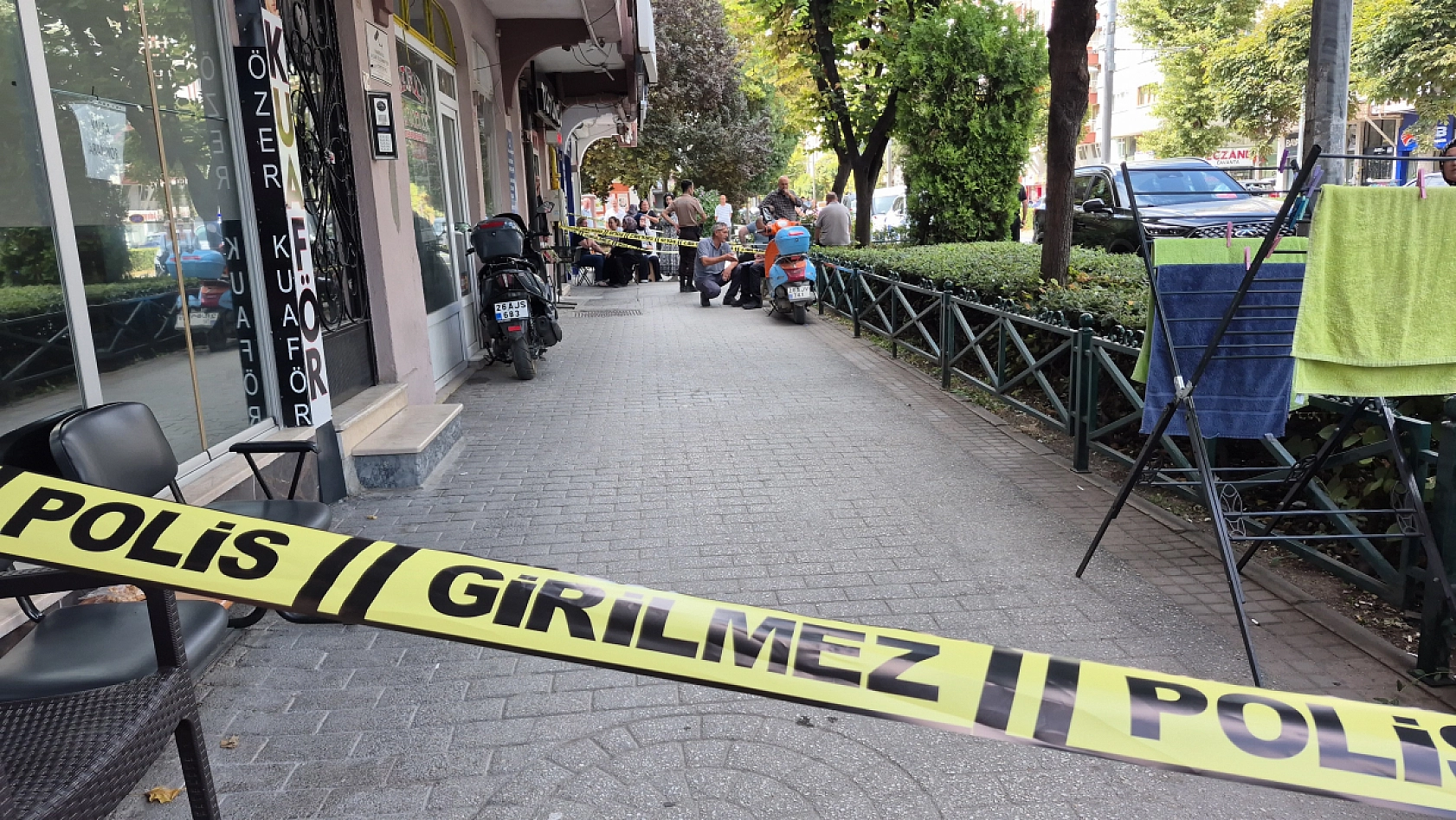 Bir şahıs binanın merdiven boşluğunda ölü bulundu