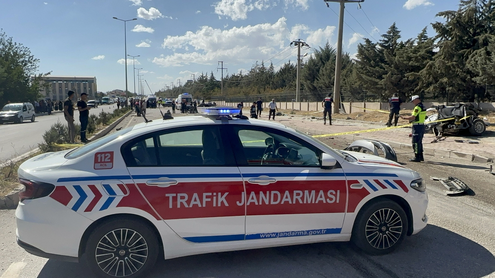 Elazığ'da facia otomobil ikiye bölündü! 2 ölü, 2 yaralı