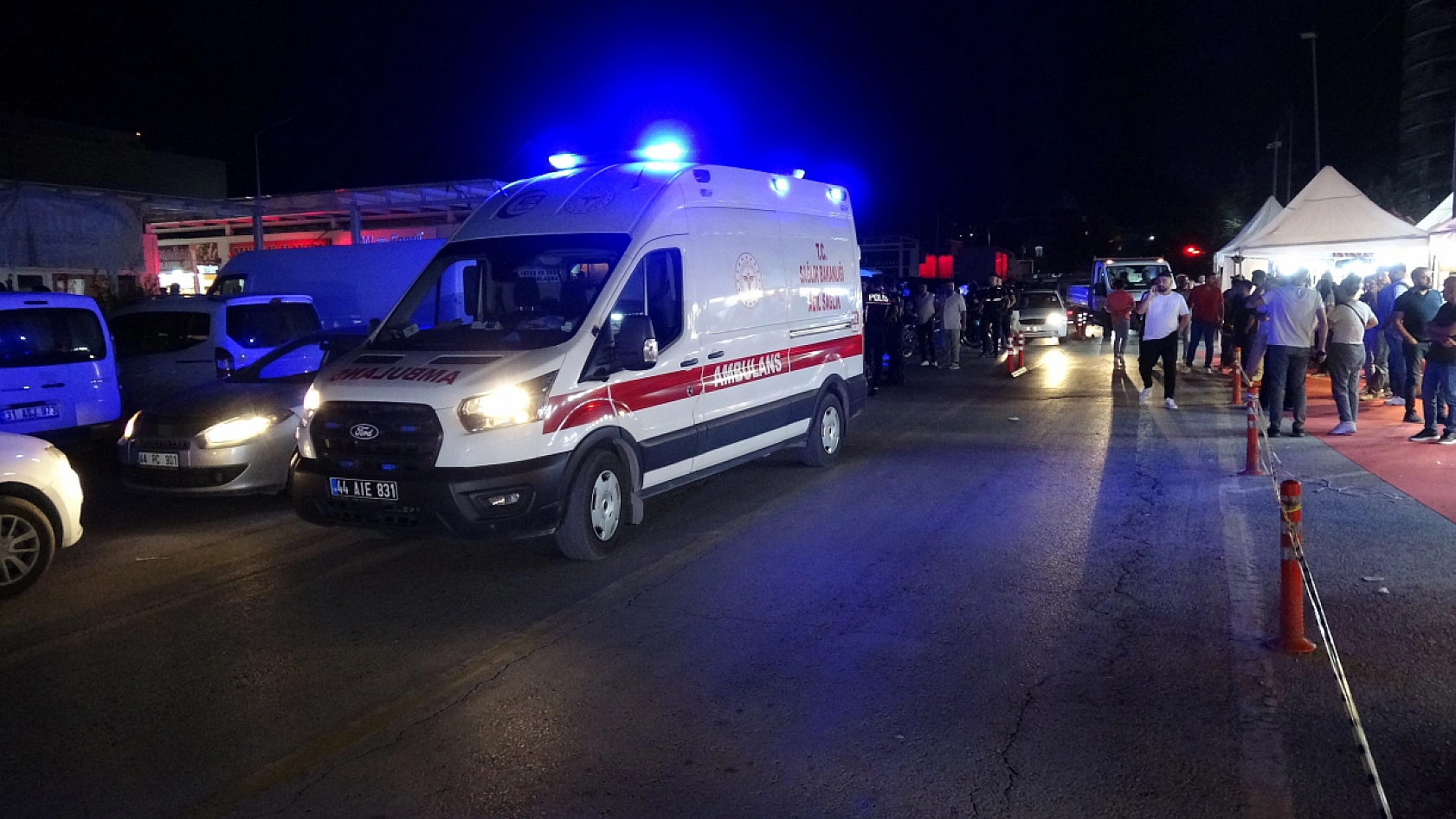 Park yeri tartışması kanlı bitti: 4 yaralı