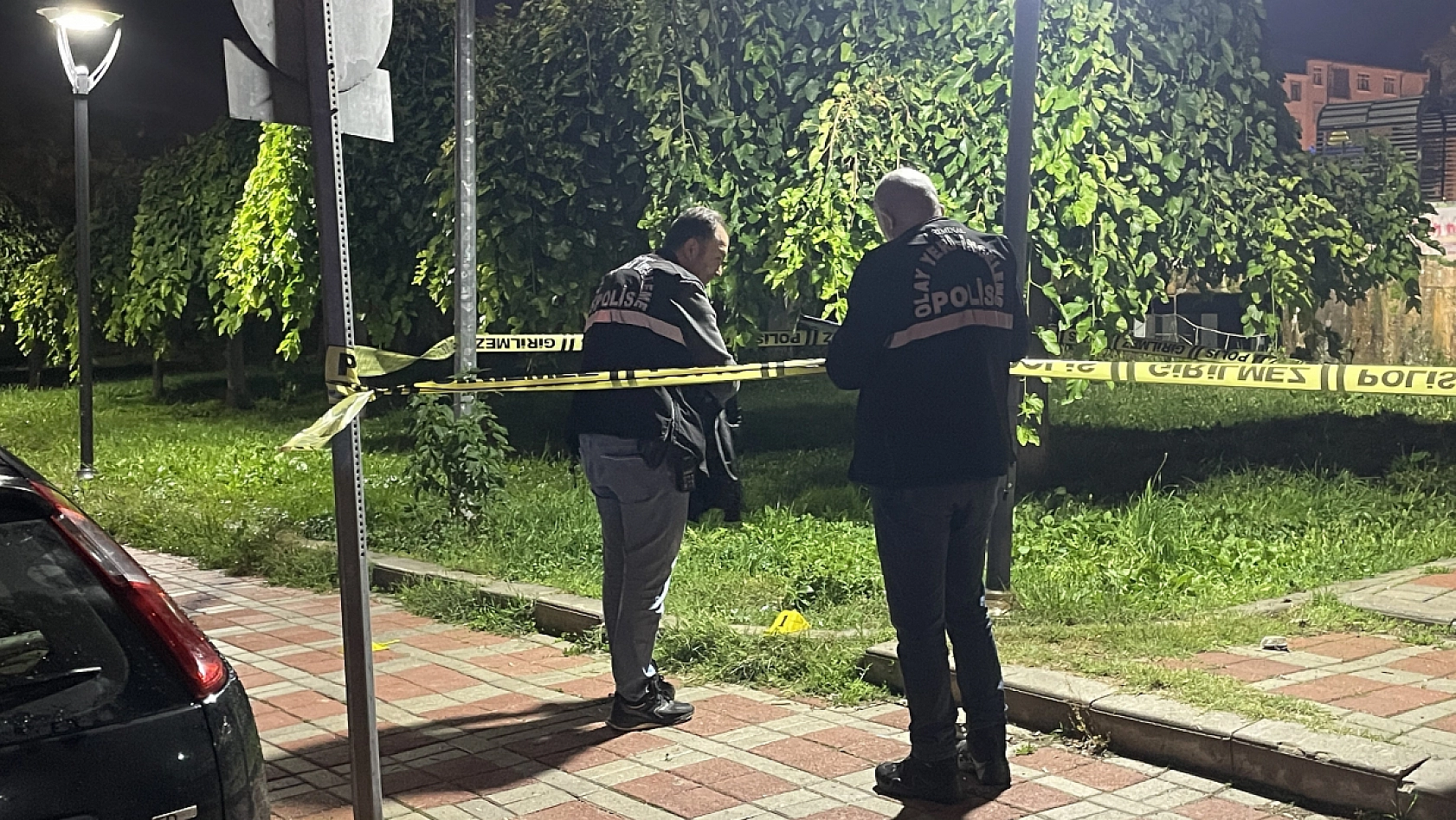 Parkta dehşet! 2 çocuk ağır yaralı
