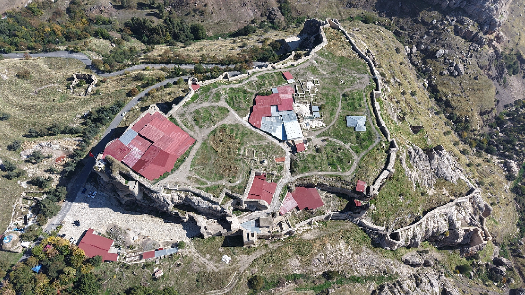 Harput Kalesi'ndeki 940 yıllık Fetih Mescidi ibadete açıldı