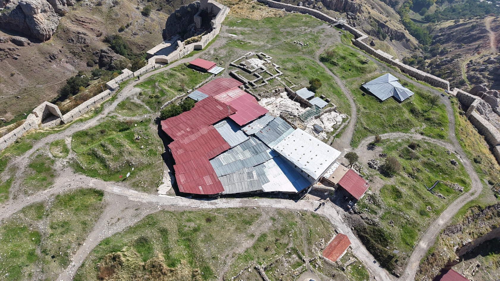 Harput Kalesi'ndeki 940 yıllık Fetih Mescidi ibadete açıldı