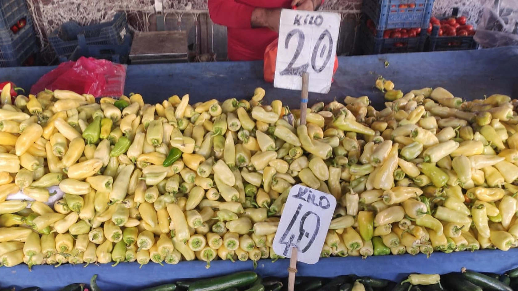 Elazığ'ın en kalabalık pazarında fiyatlar cep yakıyor