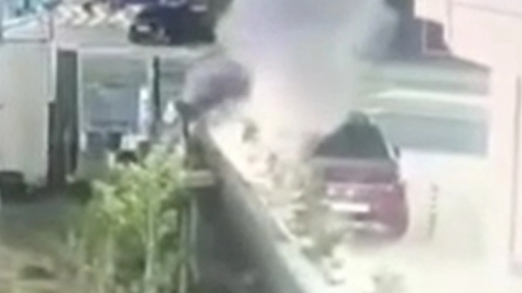 İş yerine el bombalı saldırı ve kurşunlama: 4 şüpheli tutuklandı