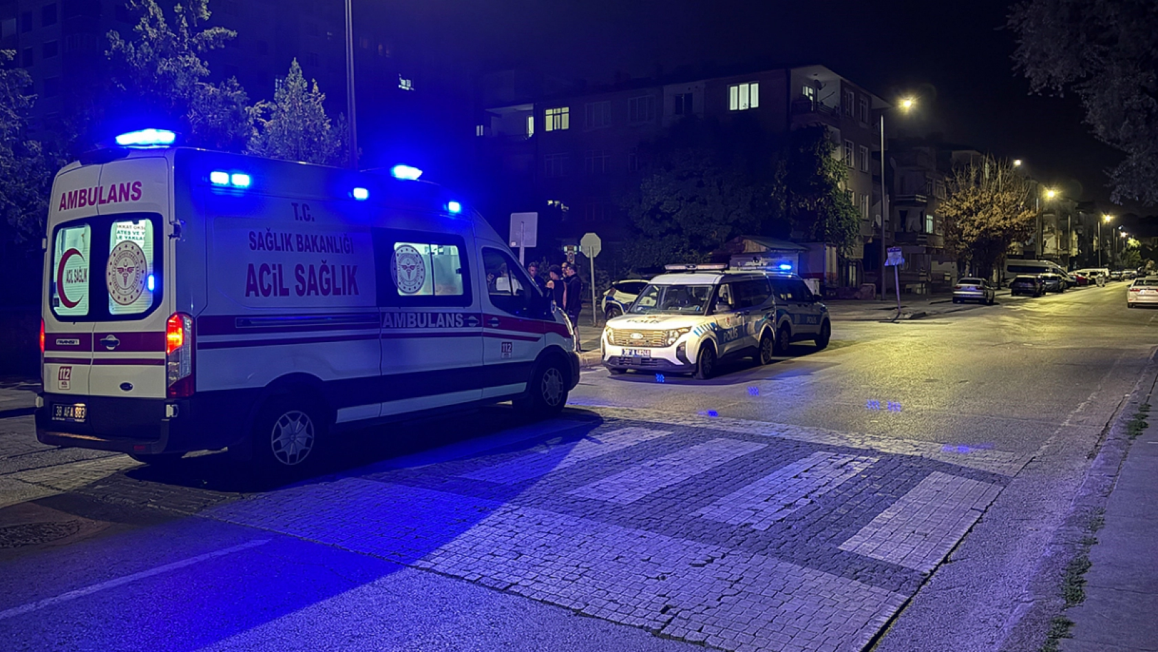 17 yaşındaki çocuk göğsünden bıçaklandı