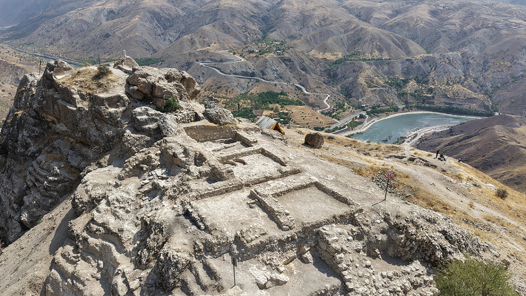 Elazığ'da 3 bin yıllık Palu Kalesi'nde Osmanlı karakolu ortaya çıkarıldı