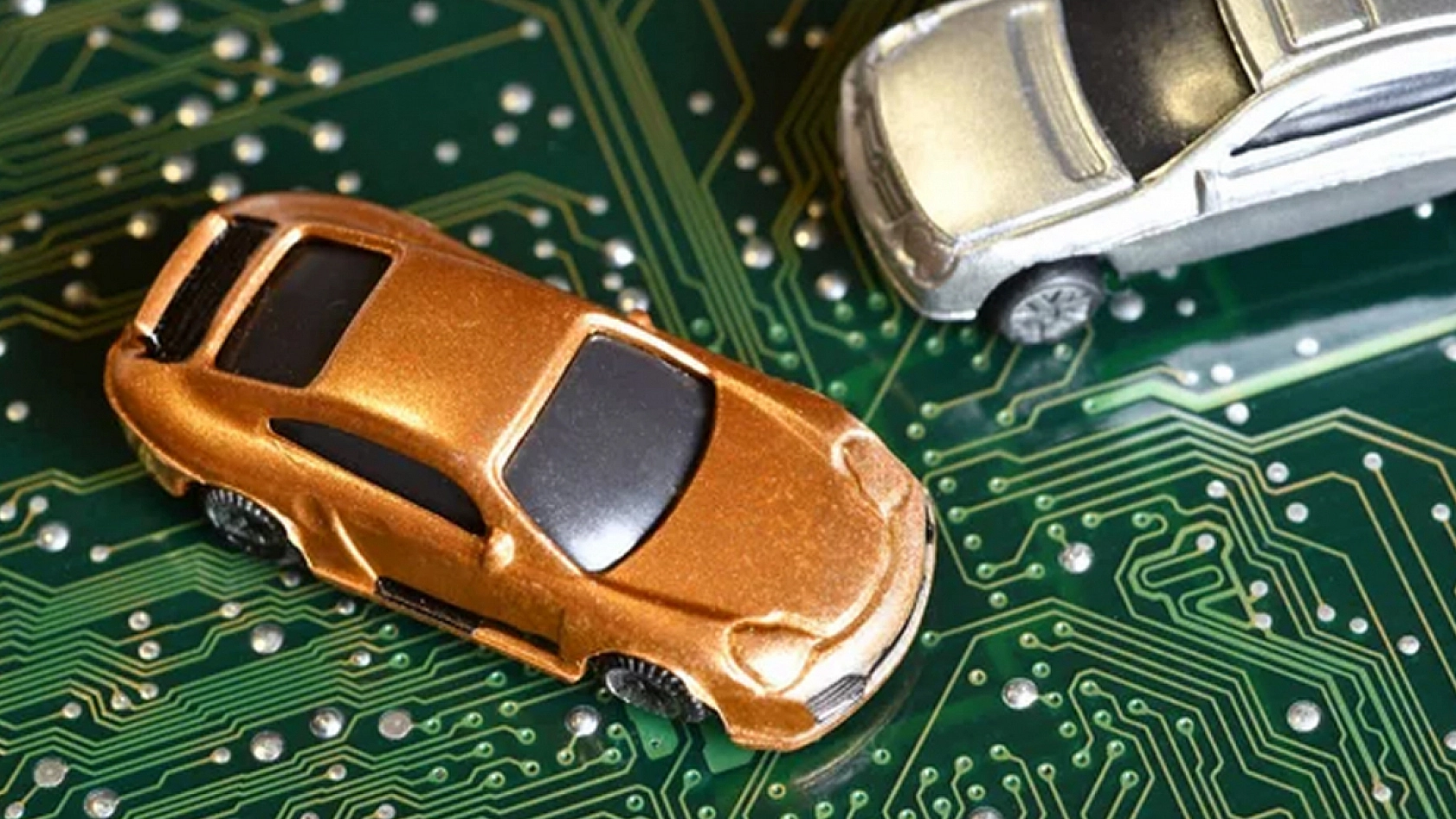 Otomotivde yeni kriz: Dev markalar üretimi askıya alıyor