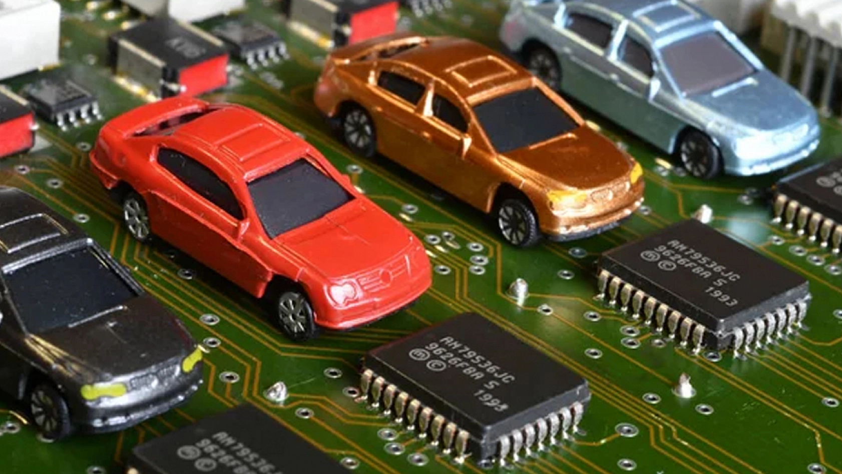 Otomotivde yeni kriz: Dev markalar üretimi askıya alıyor