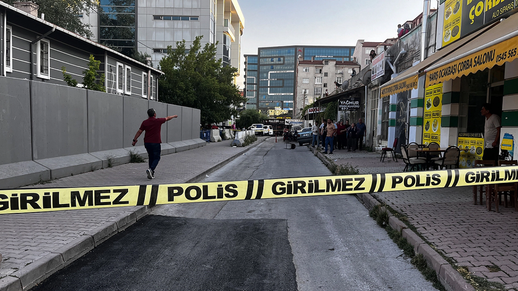 Kıraathanede silahlı kavga: 4 yaralı