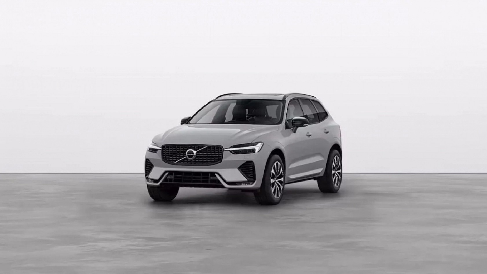 Yenilenen Volvo XC60 Türkiye'ye geliyor!