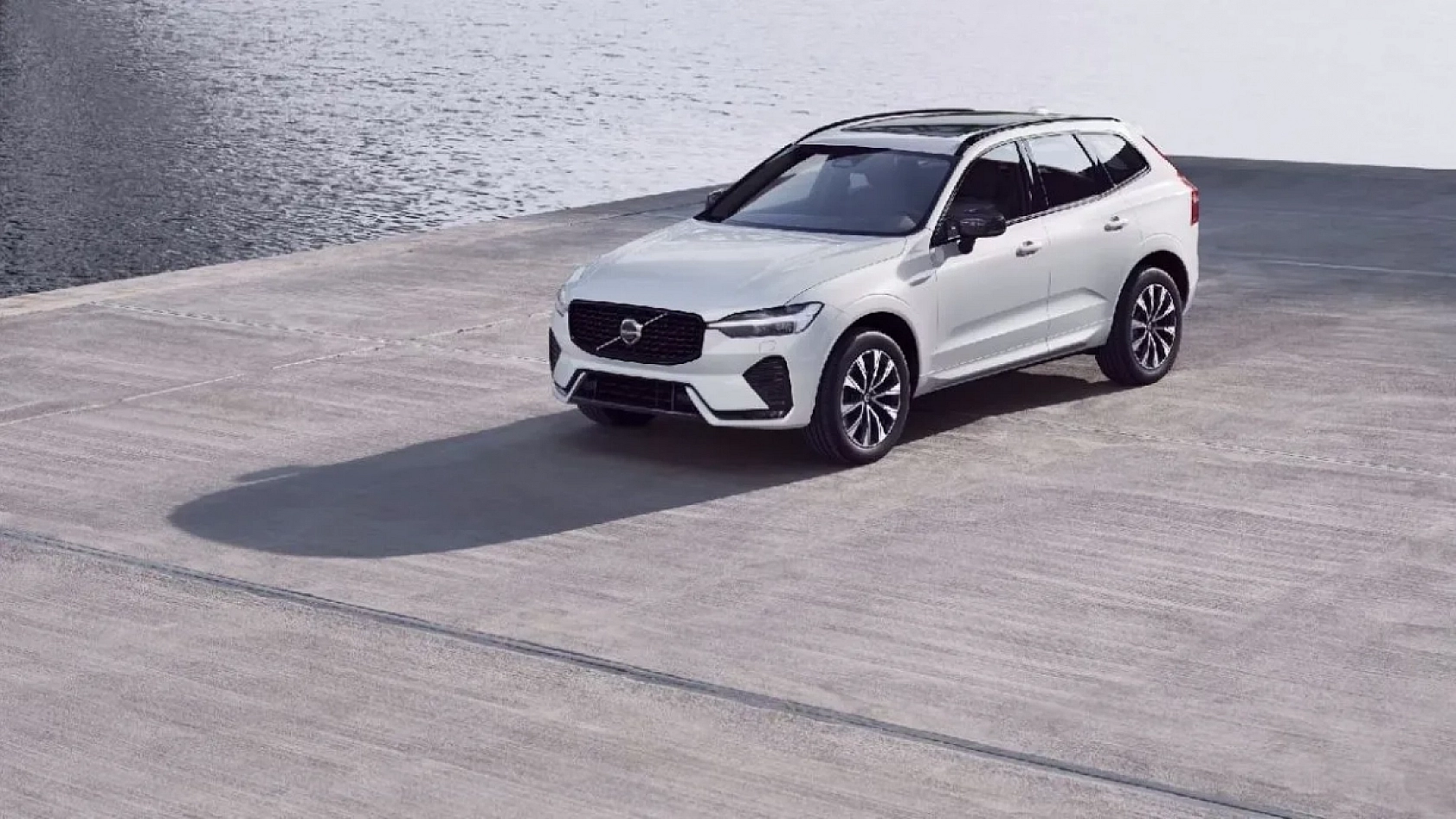 Yenilenen Volvo XC60 Türkiye'ye geliyor!