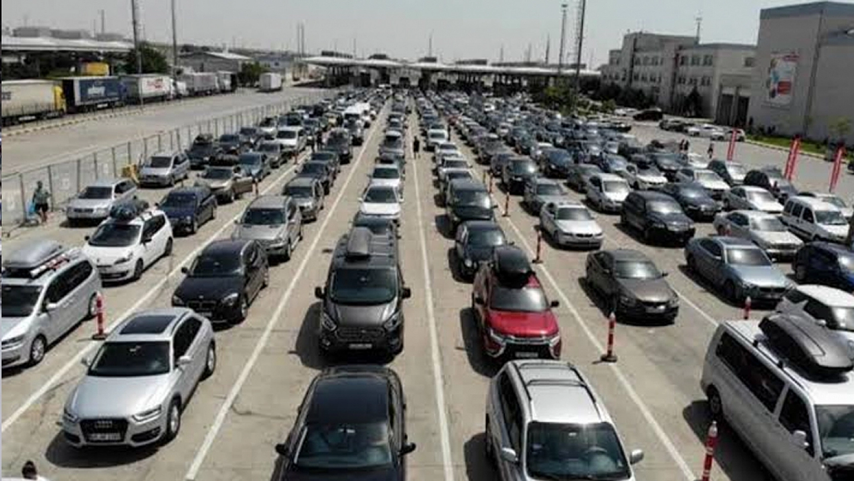Yabancı plakalı araçlarda yeni dönem: Borç ödenmeden çıkış yok