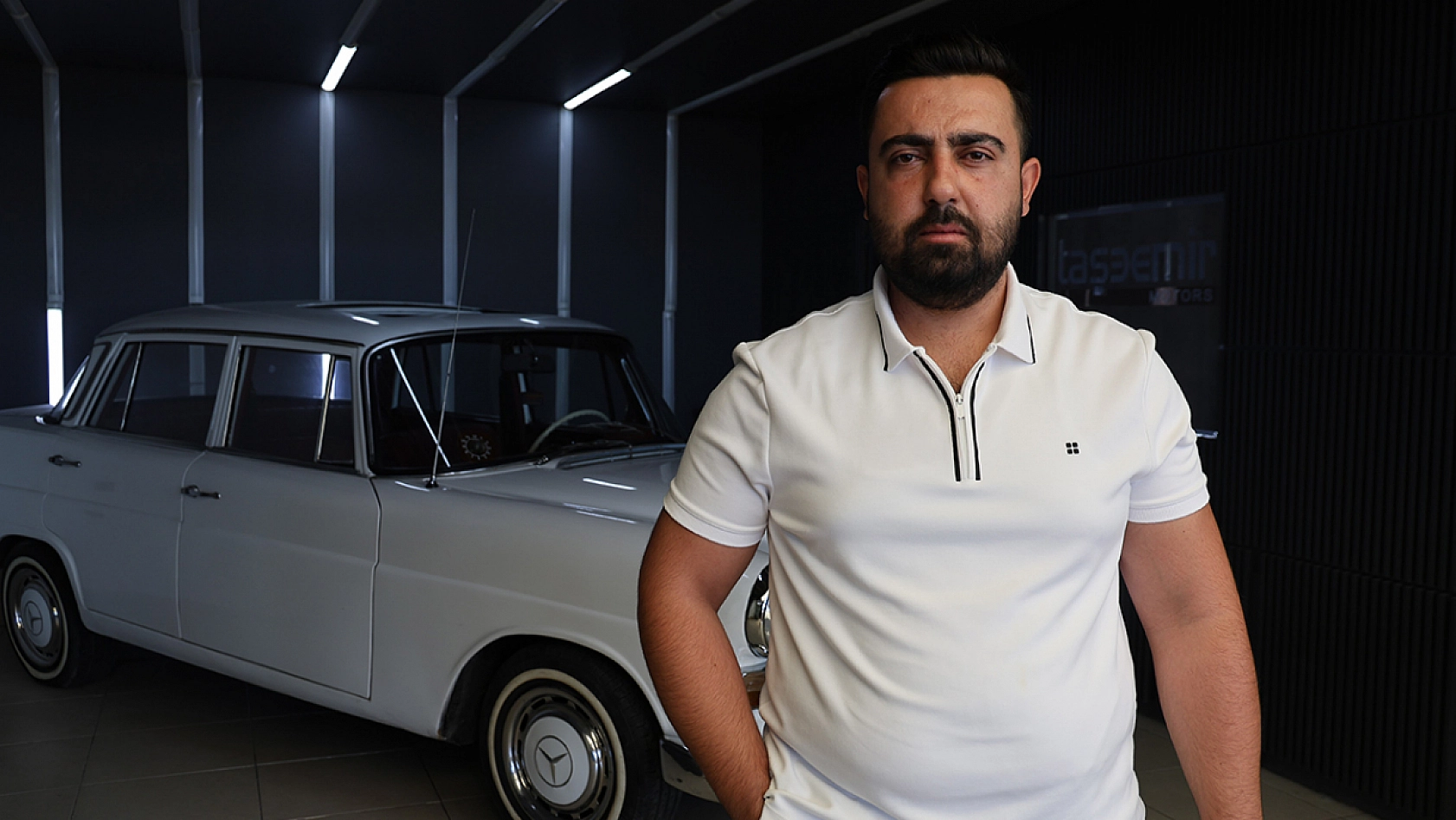 Elazığ'ın Gözbebeği: 1967 Model Mercedes'e 200 Bin Lira Harcadı, Milyonluk Araçları Dışarıda Bıraktı