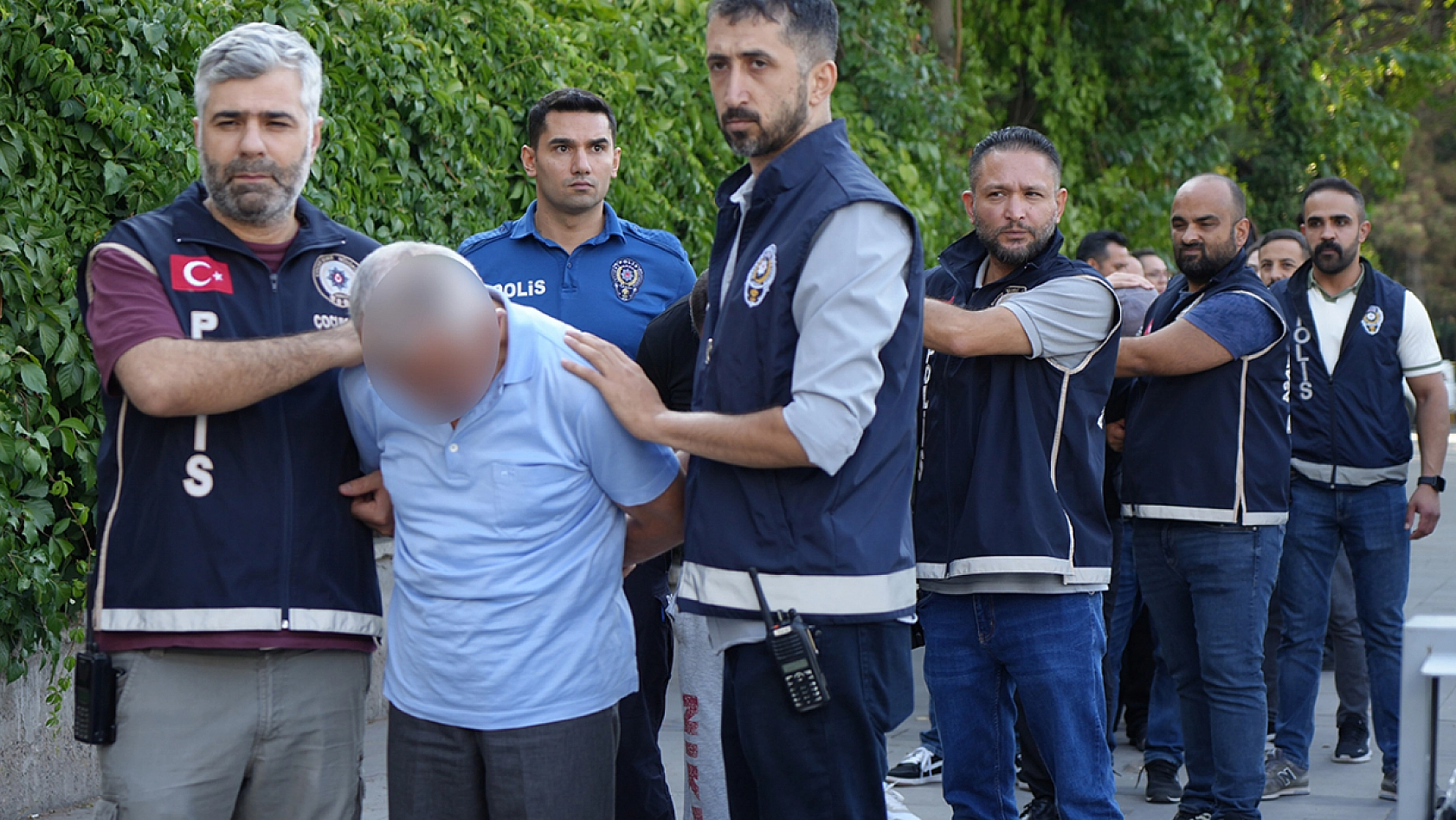 12 yıllık ceset derin dondurucudan çıkmıştı: 17 Şüpheli gözaltında
