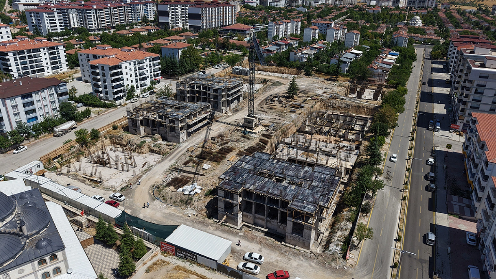 Elazığ'da kentsel dönüşüm çalışmaları hız kesmeden devam ediyor