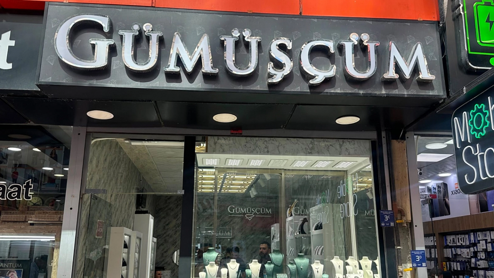 Elazığ'da erkeklerin gözde aksesuarı: Gümüş yüzük