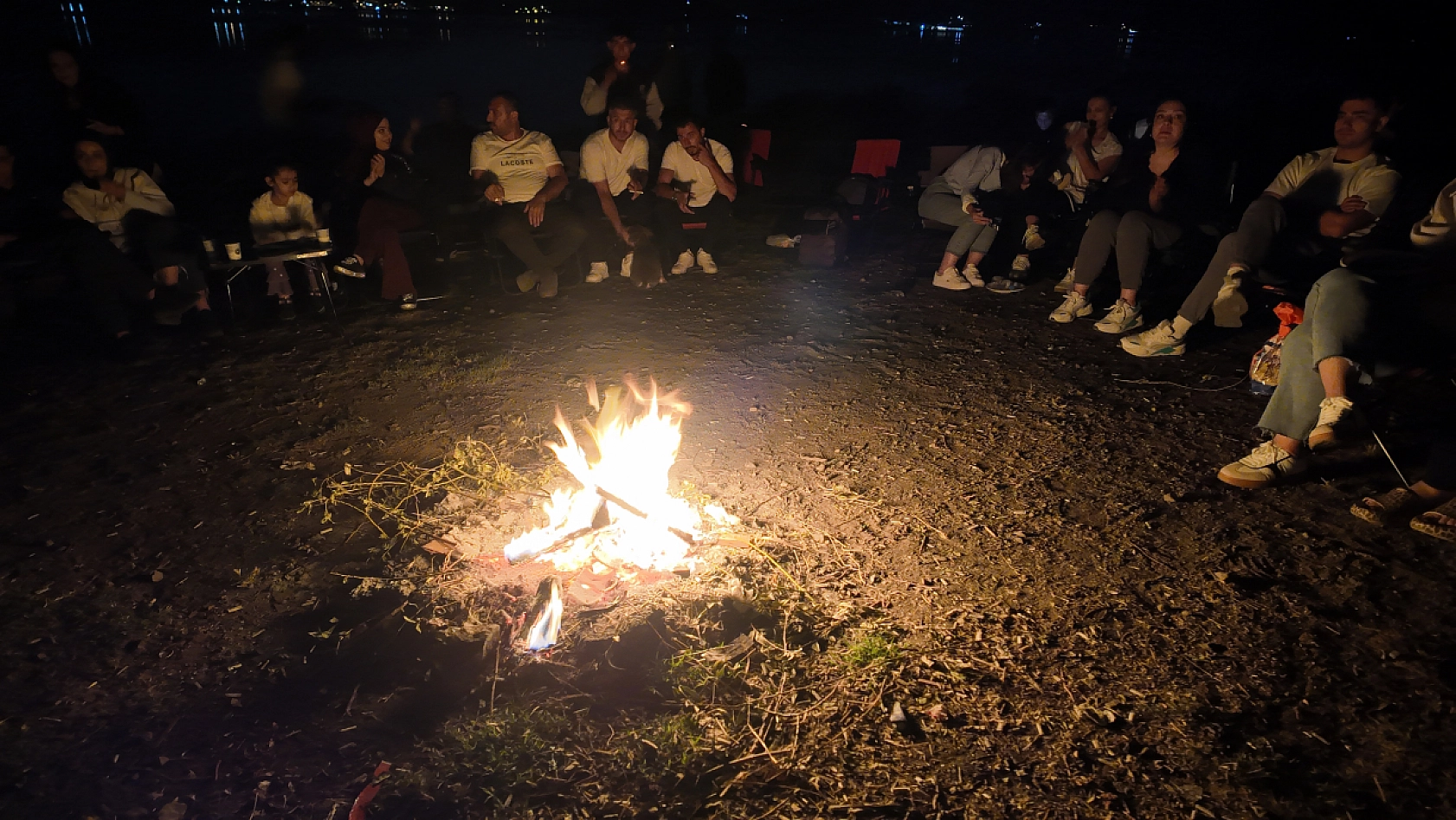 Hazar Gölü kıyısında sanat ve huzurun buluşması