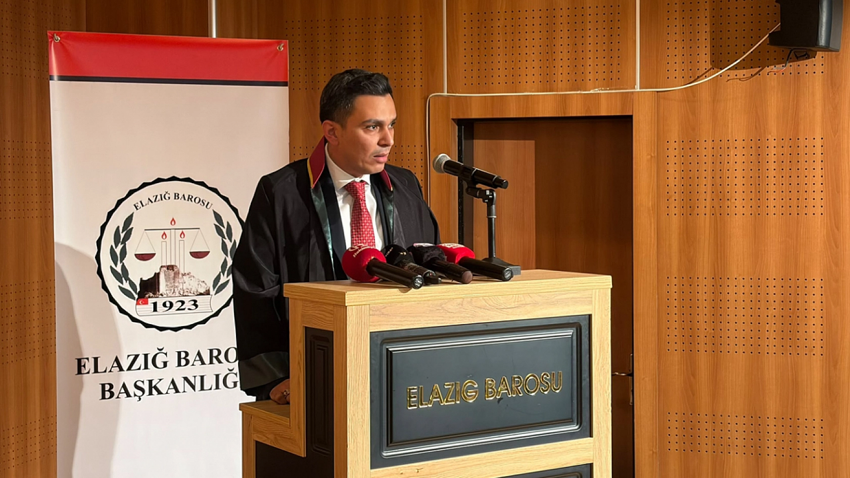 Elazığ Barosu'nda yeni dönem resmen başladı