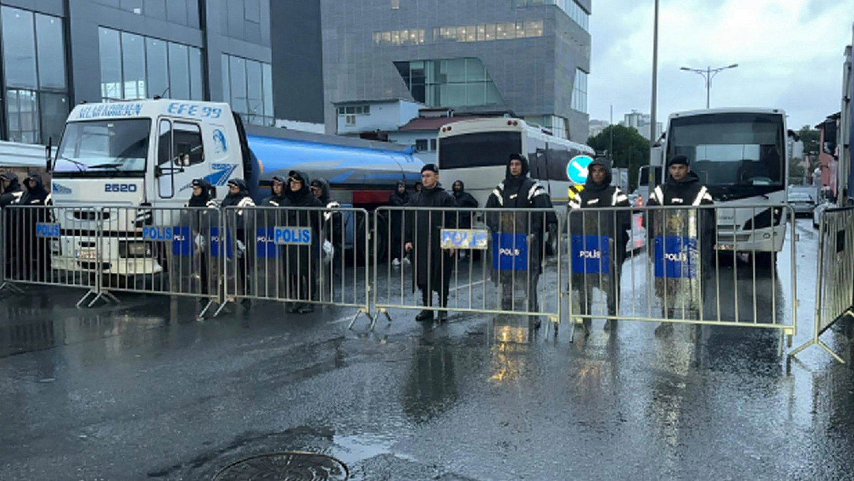 Halk TV'ye kayyum atandı