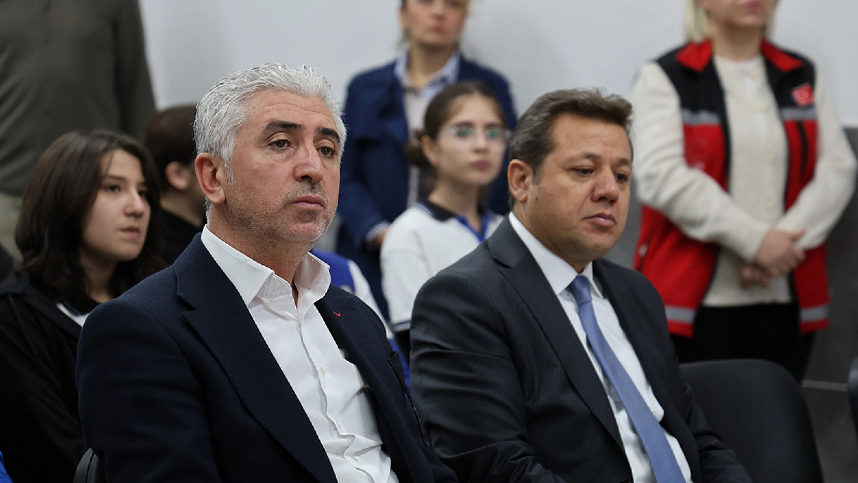 Elazığ'da gaziden şehit babasına örnek saygı