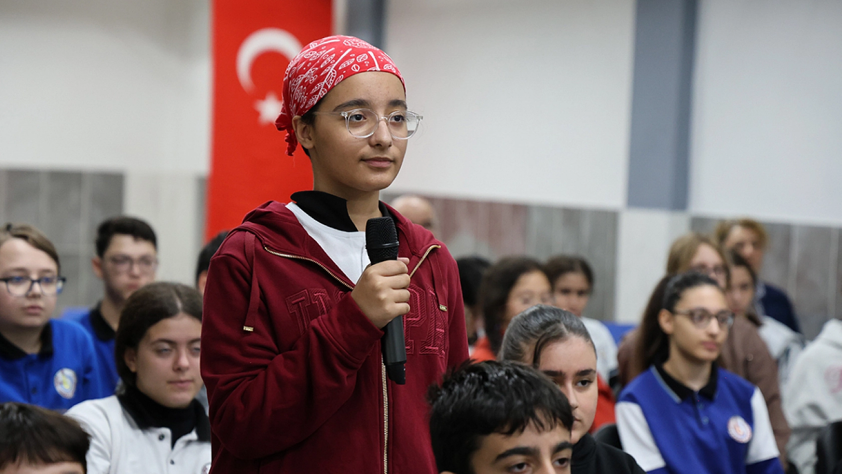 Elazığ'da gaziden şehit babasına örnek saygı