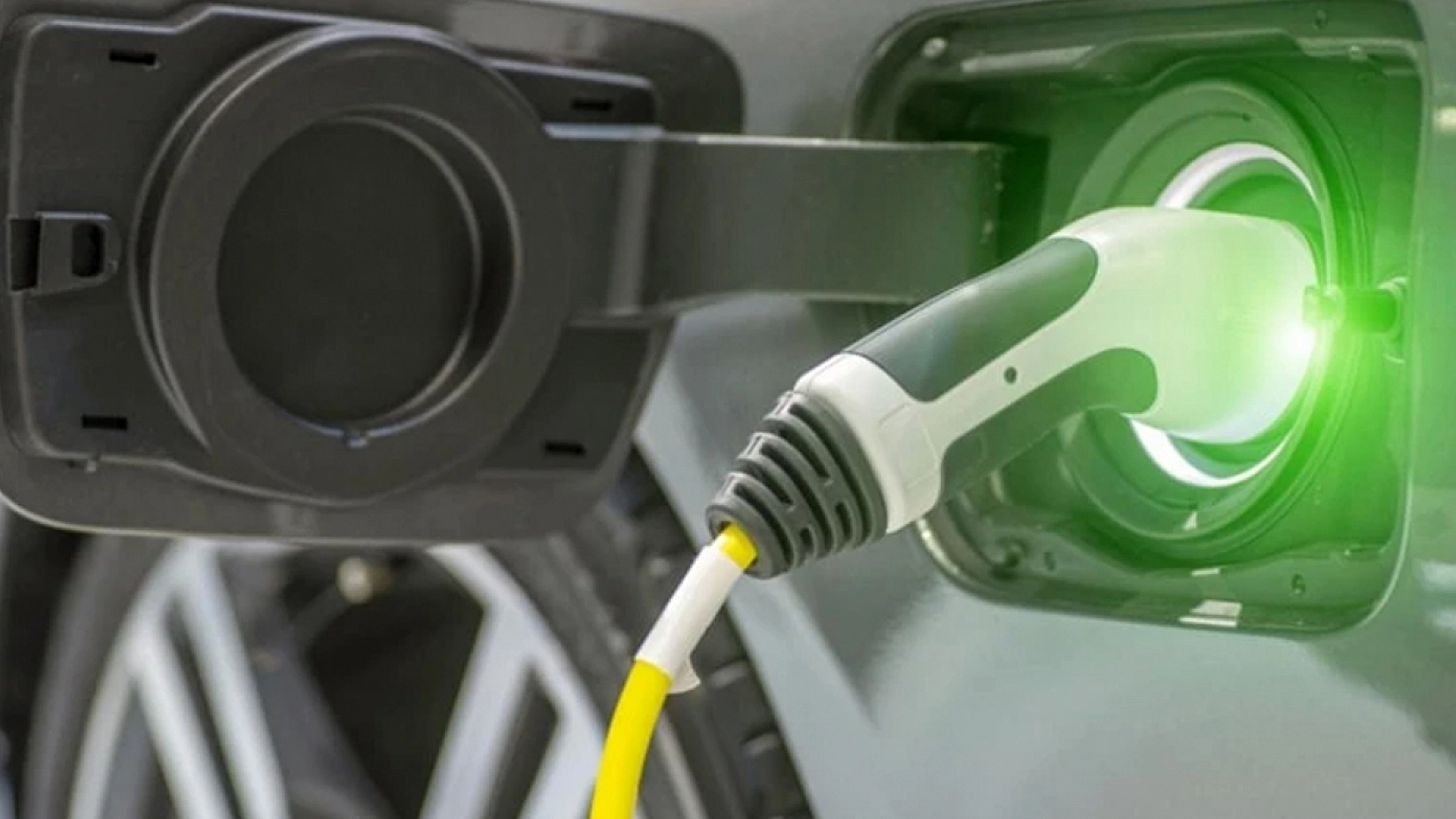 Elektrikli araçlara savunma sanayii tesislerine giriş yasağı getirildi