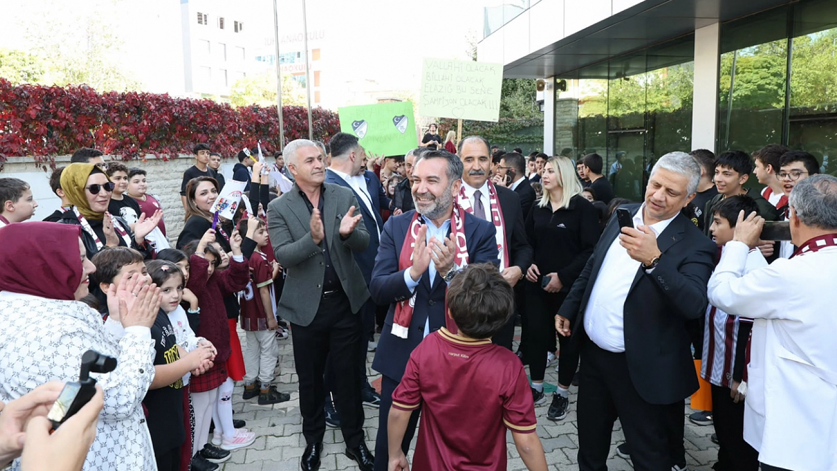Elazığspor Günleri'nde Başkan Şerifoğulları'na sevgi seli