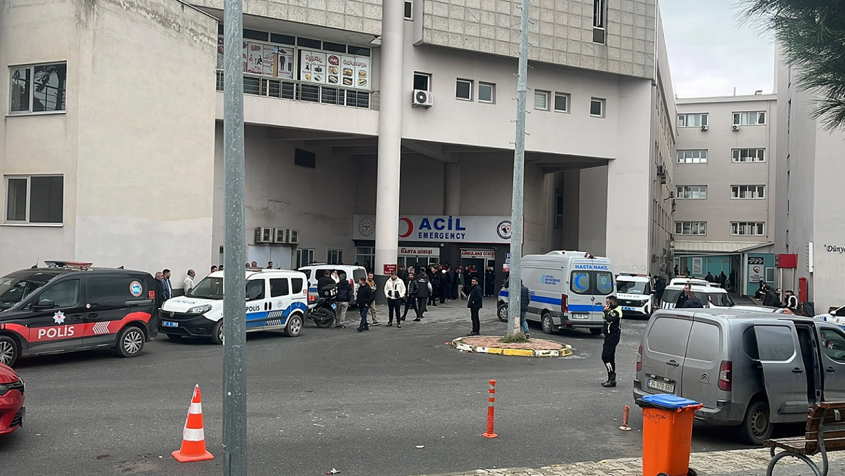 Emlak ofisinde silahlı kavga: 1 ölü, 1 yaralı
