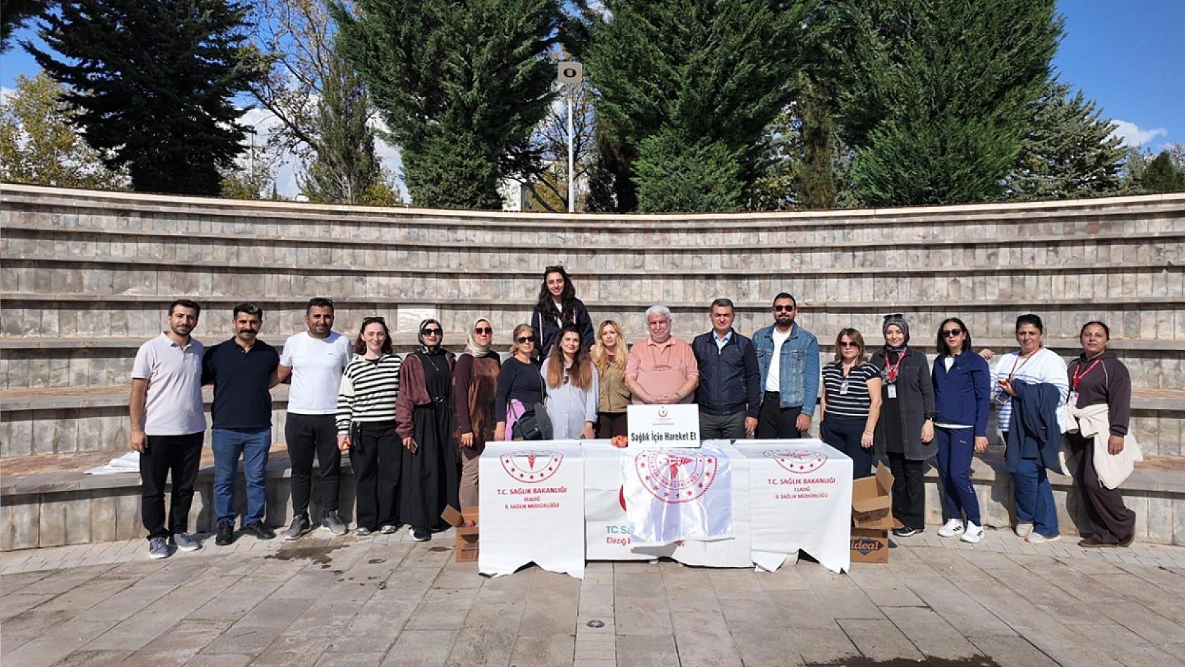 Elazığ'da sağlıklı yaşam için yürüdüler