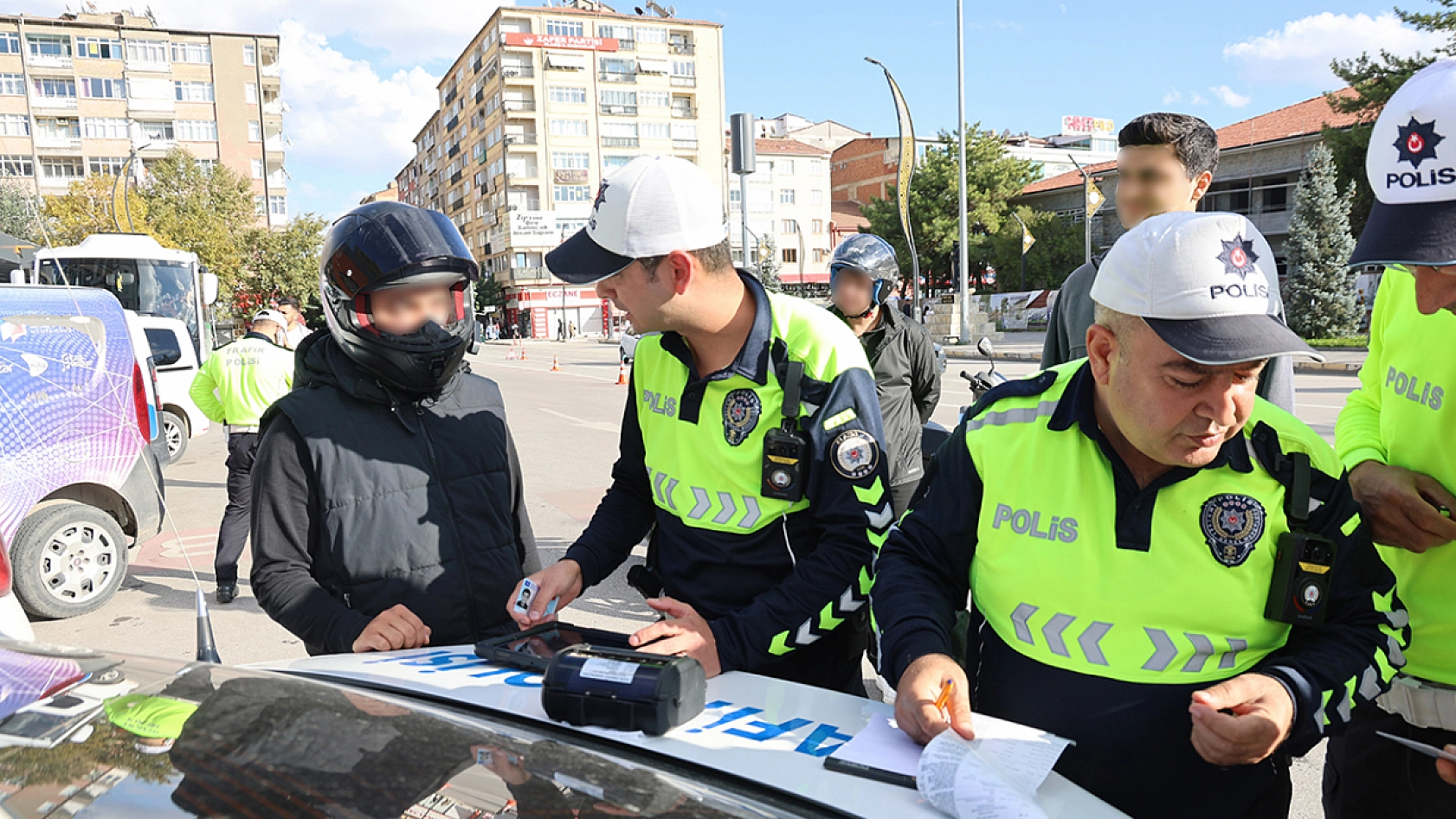 Elazığ'da motosikletlere ceza yağdı